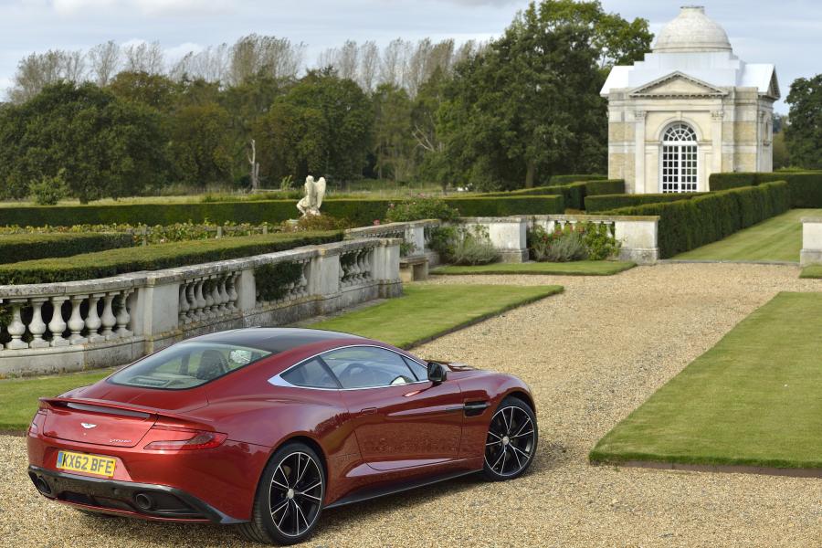  Aston Martin Vanquish 2012 года  (UK) (фото 57 из 170)